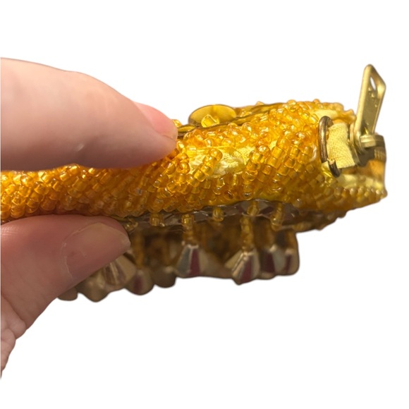 Urban Outfitters Fully Beaded Coin Purse - Picture 4 of 4